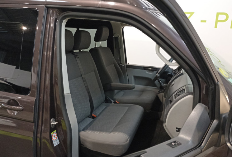 Volkswagen Transporter aménagé 2.0 TDI 140 ch, cabine approfondie, équipé de deux lits doubles