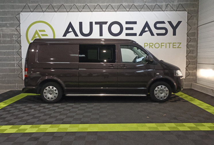 Volkswagen Transporter aménagé 2.0 TDI 140 ch, cabine approfondie, équipé de deux lits doubles