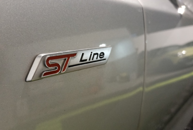 Ford Focus 1.0 Flexifuel 125ch mHEV ST-Line