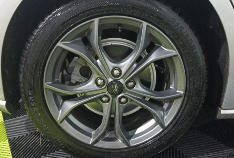 Ford Focus 1.0 Flexifuel 125ch mHEV ST-Line