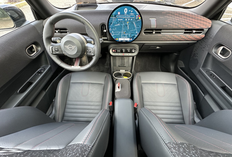 Mini Cooper  C 156 ch JCW DKG7 2025 / Etat neuf / Prix catalogue 35 970 €