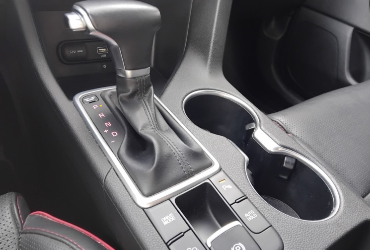 Kia Sportage IV 1.6 CRDi 4x2 DCT7 136 cv GT LINE - Suivi KIA Kia Sportage IV 1.6 CRDi 4x2 DCT7 136 cv GT LINE - Suivi KIA