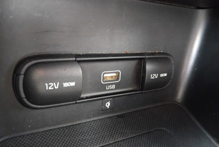 Kia Sportage IV 1.6 CRDi 4x2 DCT7 136 cv GT LINE - Suivi KIA Kia Sportage IV 1.6 CRDi 4x2 DCT7 136 cv GT LINE - Suivi KIA