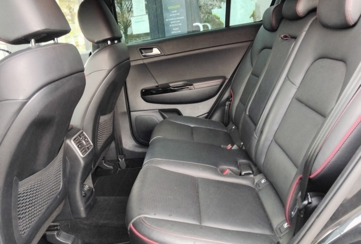 Kia Sportage IV 1.6 CRDi 4x2 DCT7 136 cv GT LINE - Suivi KIA Kia Sportage IV 1.6 CRDi 4x2 DCT7 136 cv GT LINE - Suivi KIA