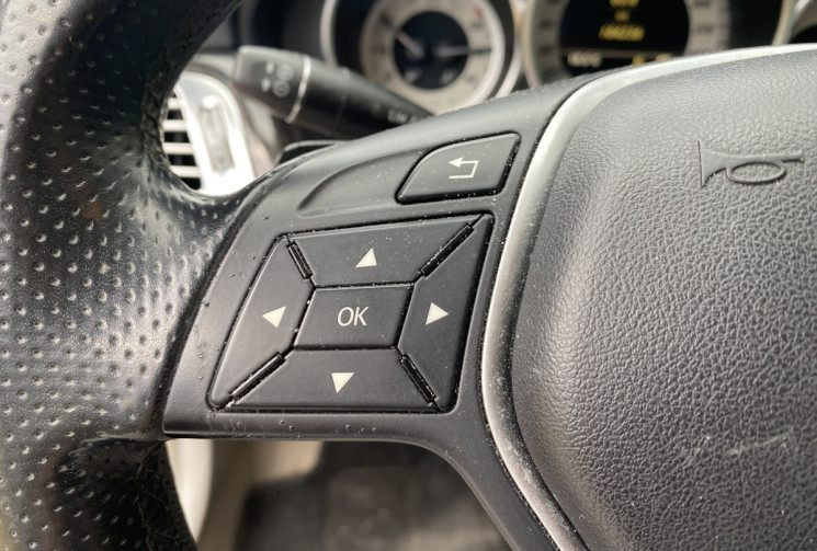 Mercedes CLASSE CLS Coupé 350 CDi 3.0 CDI V6 24V 7G-Tronic BlueEFFICIENCY 265CH Mercedes CLASSE CLS Coupé 350 CDi 3.0 CDI V6 24V 7G-Tronic BlueEFFICIENCY 265CH