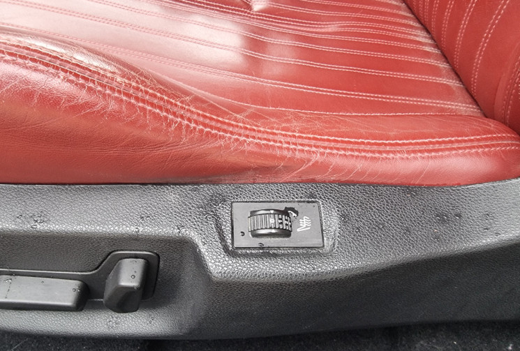 Peugeot RCZ 2.0 HDI 163 CH /CUIR ROUGE/SIEGES CHAUFFANTS - DISTRIBUTION NEUVE