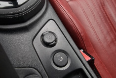 Peugeot RCZ 2.0 HDI 163 CH /CUIR ROUGE/SIEGES CHAUFFANTS - DISTRIBUTION NEUVE