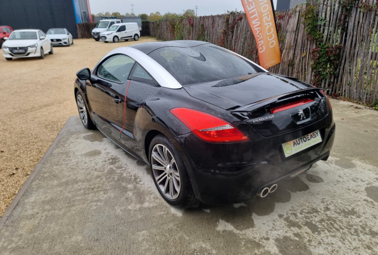 Peugeot RCZ 2.0 HDI 163 CH /CUIR ROUGE/SIEGES CHAUFFANTS