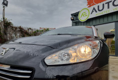 Peugeot RCZ 2.0 HDI 163 CH /CUIR ROUGE/SIEGES CHAUFFANTS - DISTRIBUTION NEUVE