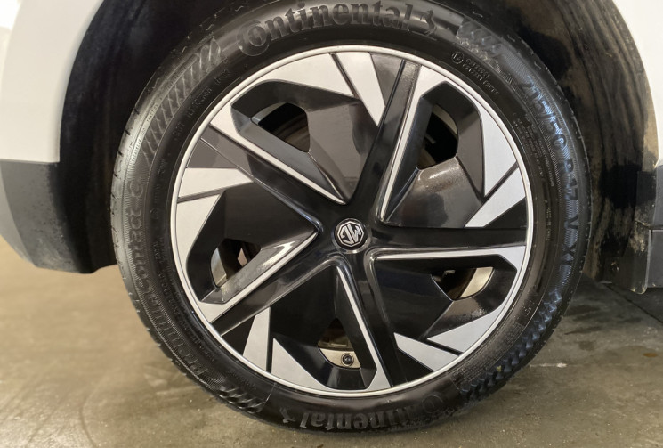 MG MG4 EV MAX 204ch 64Kwh  COMFORT 