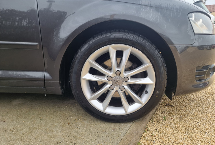 Audi A3 SPORTBACK 1.4 TFSI 125 AMBITION Audi A3 SPORTBACK 1.4 TFSI 125 AMBITION