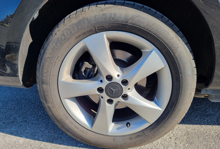 Mercedes CLASSE V Extra-Long220 d 163 cv Executive   7G-Tronic Plus * 4 PNEUS NEUFS * TBE  * Mercedes CLASSE V Extra-Long220 d 163 cv Executive   7G-Tronic Plus * 4 PNEUS NEUFS * TBE  *