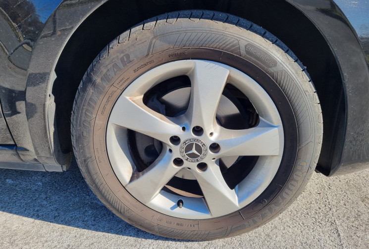 Mercedes CLASSE V Extra-Long220 d 163 cv Executive   7G-Tronic Plus * 4 PNEUS NEUFS * TBE  * Mercedes CLASSE V Extra-Long220 d 163 cv Executive   7G-Tronic Plus * 4 PNEUS NEUFS * TBE  *