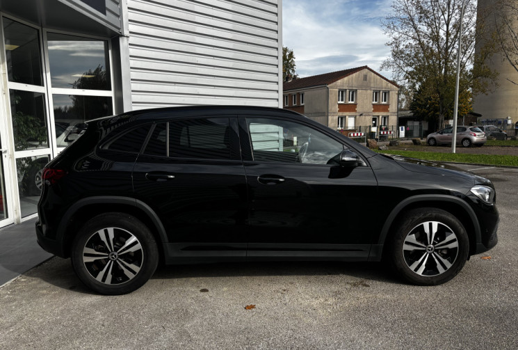 Mercedes GLA 200 PROGRESSIVE LINE