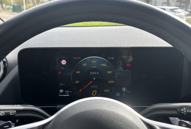 Mercedes GLA 200 PROGRESSIVE LINE