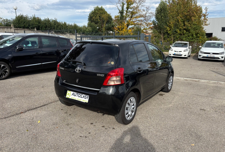 Toyota Yaris 1.0 VVTi / 69 CH / CLIM 