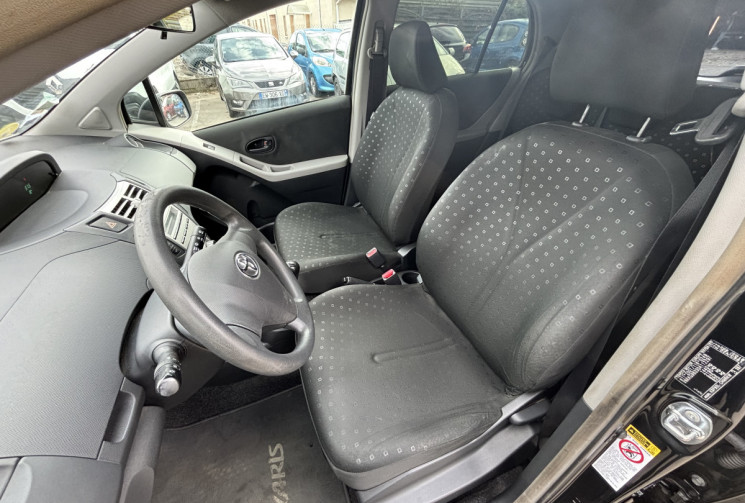 Toyota Yaris 1.0 VVTi / 69 CH / CLIM 