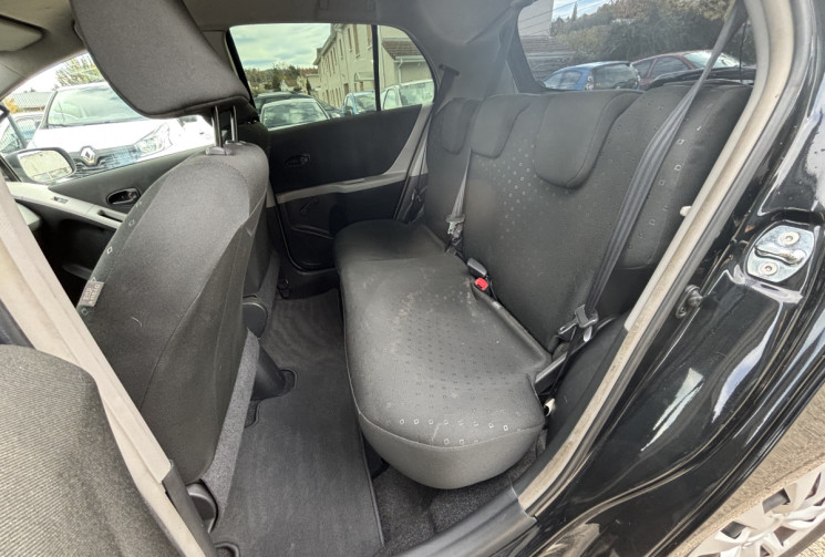 Toyota Yaris 1.0 VVTi / 69 CH / CLIM 