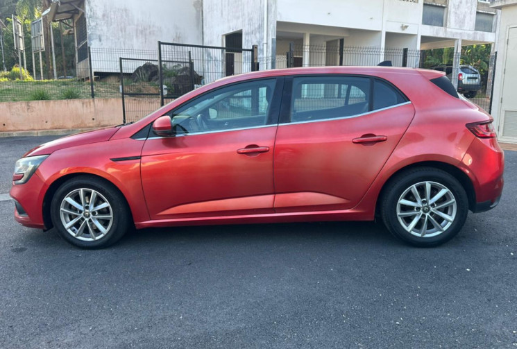 Renault Megane  1.5 dCi 110ch energy Business EDC // distribution faite // boite automatique Renault Megane  1.5 dCi 110ch energy Business EDC // distribution faite // boite automatique