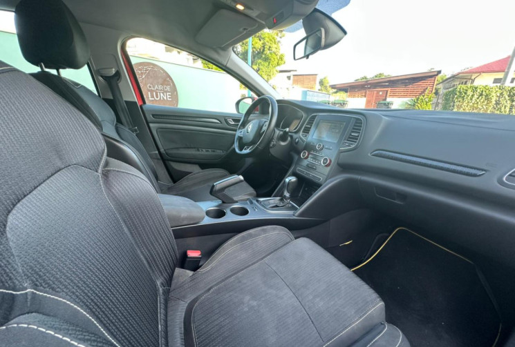 Renault Megane  1.5 dCi 110ch energy Business EDC // distribution faite // boite automatique Renault Megane  1.5 dCi 110ch energy Business EDC // distribution faite // boite automatique