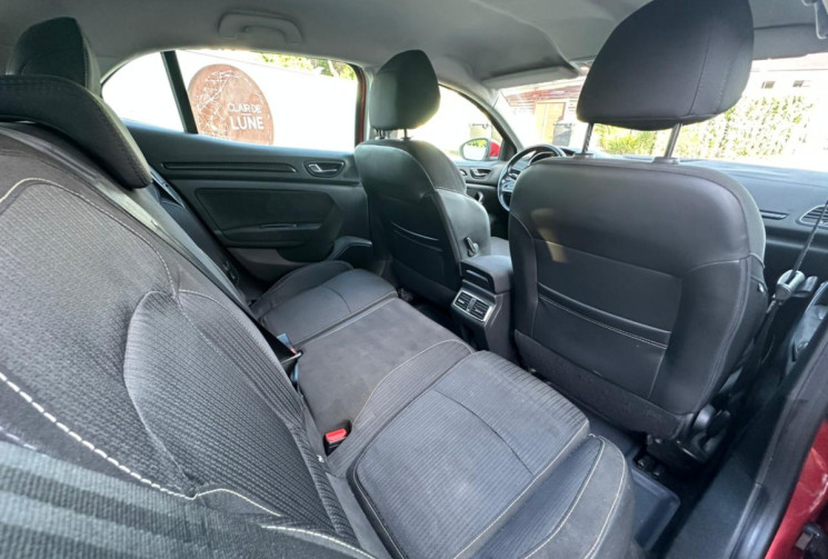 Renault Megane  1.5 dCi 110ch energy Business EDC // distribution faite // boite automatique Renault Megane  1.5 dCi 110ch energy Business EDC // distribution faite // boite automatique