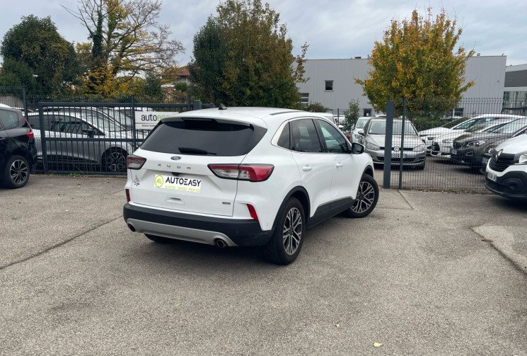 Ford Kuga 2.5 / 224 CH / TITANIUM HYBRIDE Ford Kuga 2.5 / 224 CH / TITANIUM HYBRIDE