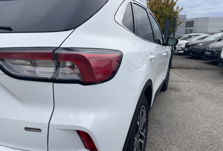 Ford Kuga 2.5 / 224 CH / TITANIUM HYBRIDE Ford Kuga 2.5 / 224 CH / TITANIUM HYBRIDE