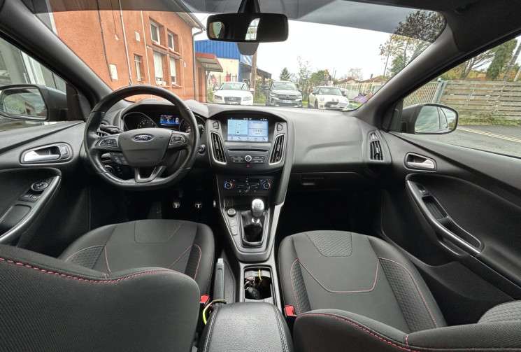 Ford Focus ST-Line 1.0 Ecoboost 125 cv Ford Focus ST-Line 1.0 Ecoboost 125 cv