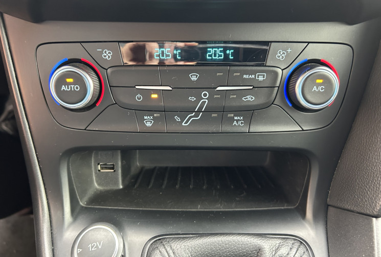 Ford Focus ST-Line 1.0 Ecoboost 125 cv Ford Focus ST-Line 1.0 Ecoboost 125 cv