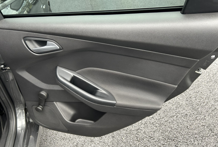 Ford Focus ST-Line 1.0 Ecoboost 125 cv Ford Focus ST-Line 1.0 Ecoboost 125 cv