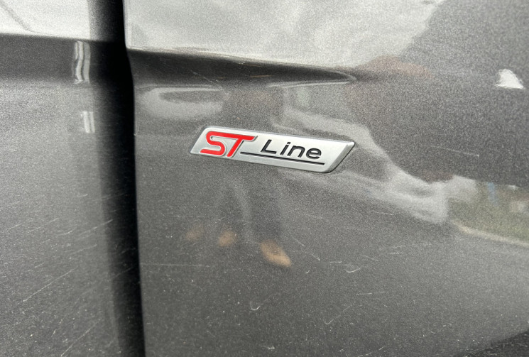 Ford Focus ST-Line 1.0 Ecoboost 125 cv Ford Focus ST-Line 1.0 Ecoboost 125 cv