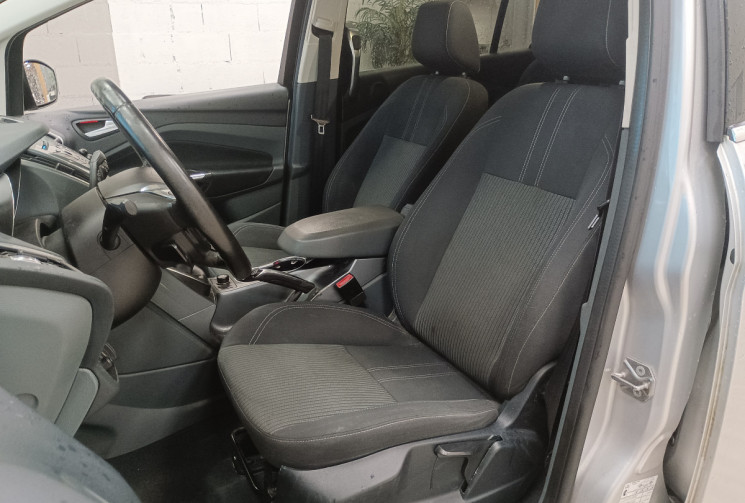 Ford GRAND C-MAX 1.6 TDCI 115ch Titanium  Ford GRAND C-MAX 1.6 TDCI 115ch Titanium