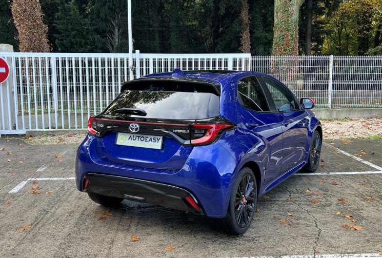 Toyota Yaris Hybride 116h Style / 1ère Main / Toit Pano / JBL / Sièges Chauffants / HUD / Carplay  Toyota Yaris Hybride 116h Style / 1ère Main / Toit Pano / JBL / Sièges Chauffants / HUD / Carplay