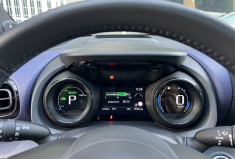 Toyota Yaris Hybride 116h Style / 1ère Main / Toit Pano / JBL / Sièges Chauffants / HUD / Carplay  Toyota Yaris Hybride 116h Style / 1ère Main / Toit Pano / JBL / Sièges Chauffants / HUD / Carplay