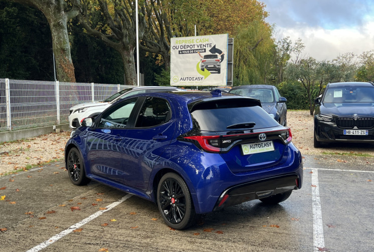 Toyota Yaris Hybride 116h Style / 1ère Main / Toit Pano / JBL / Sièges Chauffants / HUD / Carplay  Toyota Yaris Hybride 116h Style / 1ère Main / Toit Pano / JBL / Sièges Chauffants / HUD / Carplay