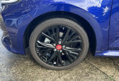 Toyota Yaris Hybride 116h Style / 1ère Main / Toit Pano / JBL / Sièges Chauffants / HUD / Carplay  Toyota Yaris Hybride 116h Style / 1ère Main / Toit Pano / JBL / Sièges Chauffants / HUD / Carplay