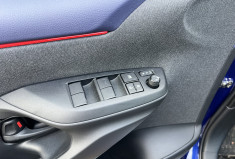 Toyota Yaris Hybride 116h Style / 1ère Main / Toit Pano / JBL / Sièges Chauffants / HUD / Carplay  Toyota Yaris Hybride 116h Style / 1ère Main / Toit Pano / JBL / Sièges Chauffants / HUD / Carplay
