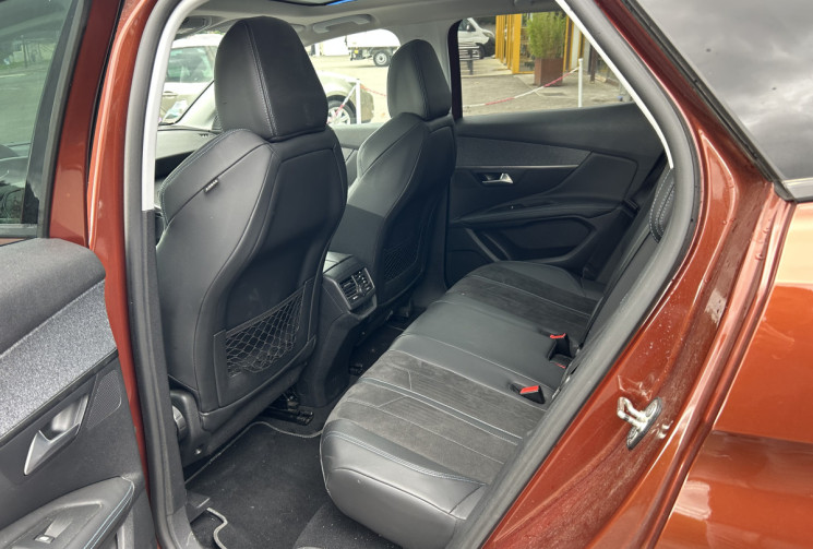 Peugeot 3008 1.2 pure 130 CV CROSSWAY Peugeot 3008 1.2 pure 130 CV CROSSWAY