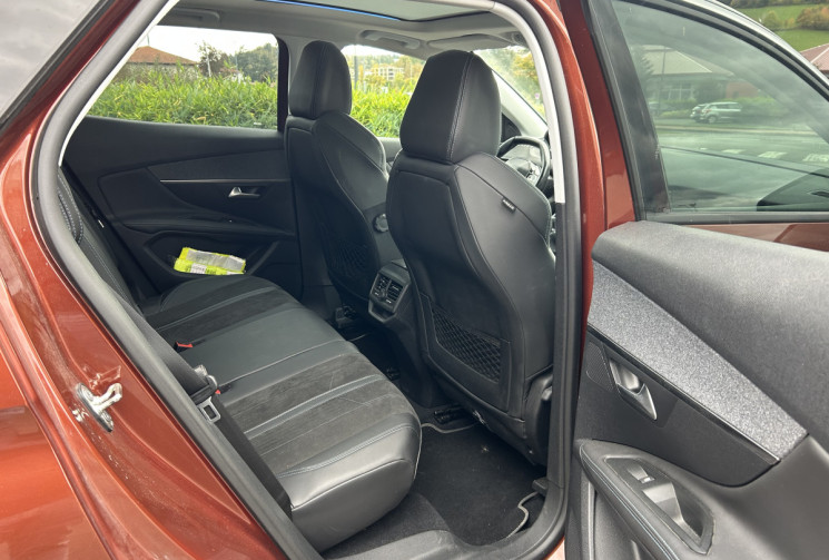 Peugeot 3008 1.2 pure 130 CV CROSSWAY Peugeot 3008 1.2 pure 130 CV CROSSWAY