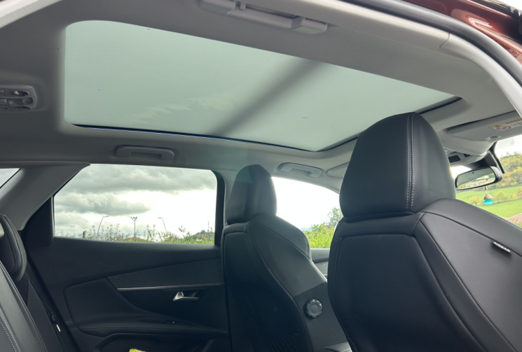 Peugeot 3008 1.2 pure 130 CV CROSSWAY Peugeot 3008 1.2 pure 130 CV CROSSWAY