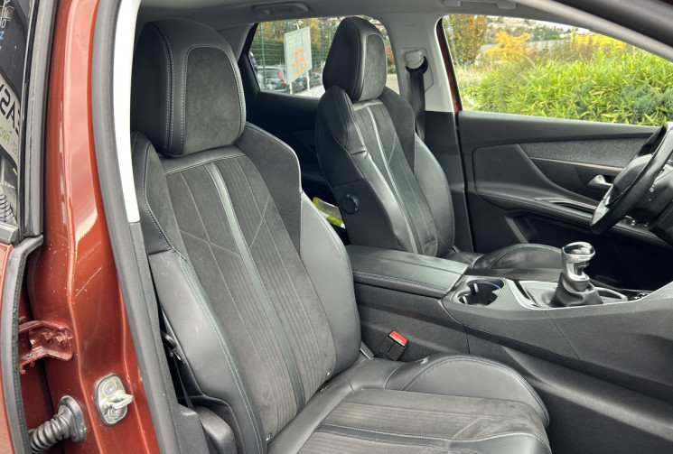 Peugeot 3008 1.2 pure 130 CV CROSSWAY Peugeot 3008 1.2 pure 130 CV CROSSWAY