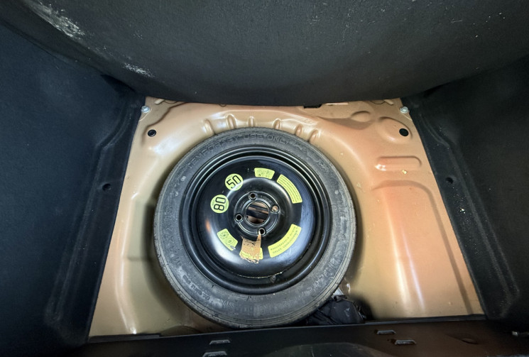 Citroën C3 1.6 BlueHDi 75ch Feel Business / ECRAN / CLIMATISATION / RADAR AR  Citroën C3 1.6 BlueHDi 75ch Feel Business / ECRAN / CLIMATISATION / RADAR AR