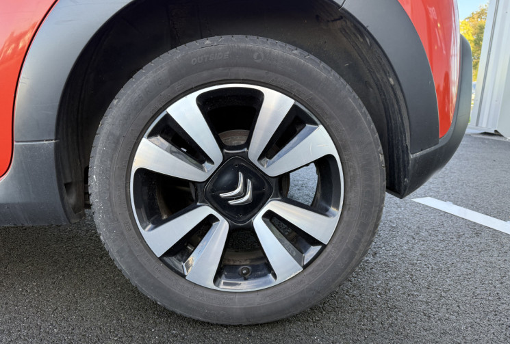 Citroën C3 1.6 BlueHDi 75ch Feel Business / ECRAN / CLIMATISATION / RADAR AR  Citroën C3 1.6 BlueHDi 75ch Feel Business / ECRAN / CLIMATISATION / RADAR AR