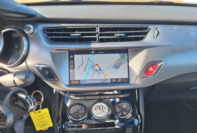 DS DS 3 Cabrio BlueHDi 100ch So irrésistible S&S DS DS 3 Cabrio BlueHDi 100ch So irrésistible S&S