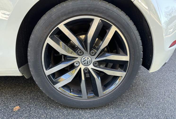 Volkswagen Golf 7 Ph.2 1.5 TSI 150 EVO CARAT 3P * TOIT OUVRANT * REVISION ET CT OK * GARANTIE 6 MOIS Volkswagen Golf 7 Ph.2 1.5 TSI 150 EVO CARAT 3P * TOIT OUVRANT * REVISION ET CT OK * GARANTIE 6 MOIS