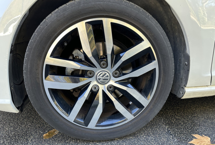 Volkswagen Golf 7 Ph.2 1.5 TSI 150 EVO CARAT 3P * TOIT OUVRANT * REVISION ET CT OK * GARANTIE 6 MOIS Volkswagen Golf 7 Ph.2 1.5 TSI 150 EVO CARAT 3P * TOIT OUVRANT * REVISION ET CT OK * GARANTIE 6 MOIS