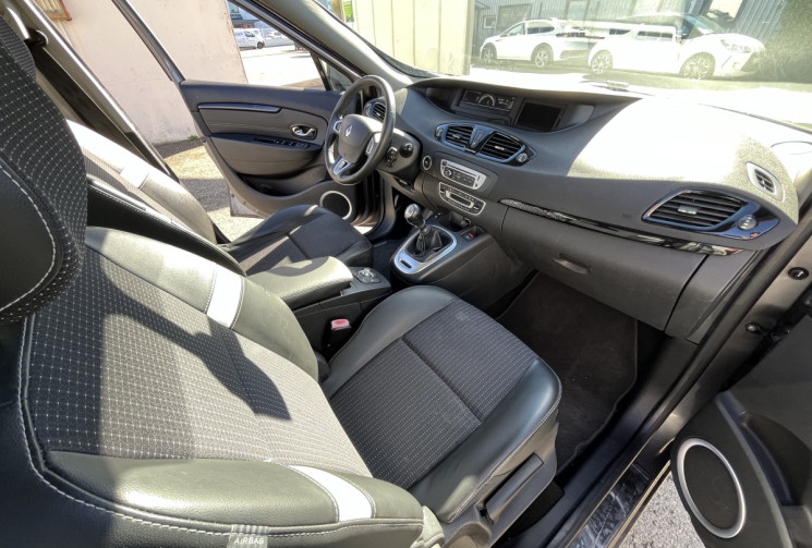 Renault Scénic 1.5 dCi 110ch energy Dynamique eco²