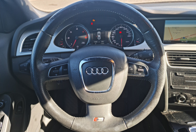 Audi A4 3.0 V6 TDI 240 CH QUATTRO S LINE Audi A4 3.0 V6 TDI 240 CH QUATTRO S LINE