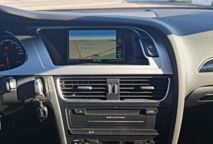 Audi A4 3.0 V6 TDI 240 CH QUATTRO S LINE Audi A4 3.0 V6 TDI 240 CH QUATTRO S LINE