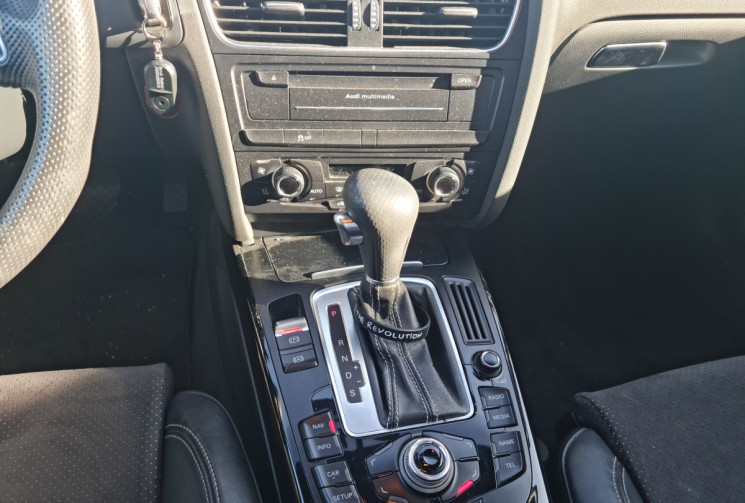 Audi A4 3.0 V6 TDI 240 CH QUATTRO S LINE Audi A4 3.0 V6 TDI 240 CH QUATTRO S LINE